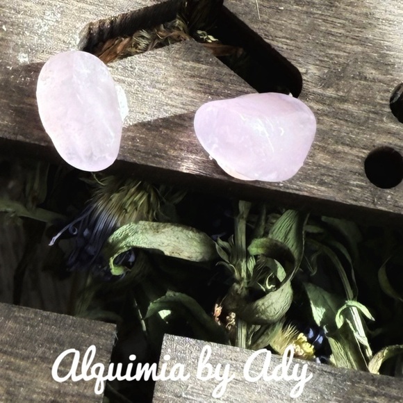 Alquimia Purple Pendant Necklace with Elegant Design - Picture 1 of 1